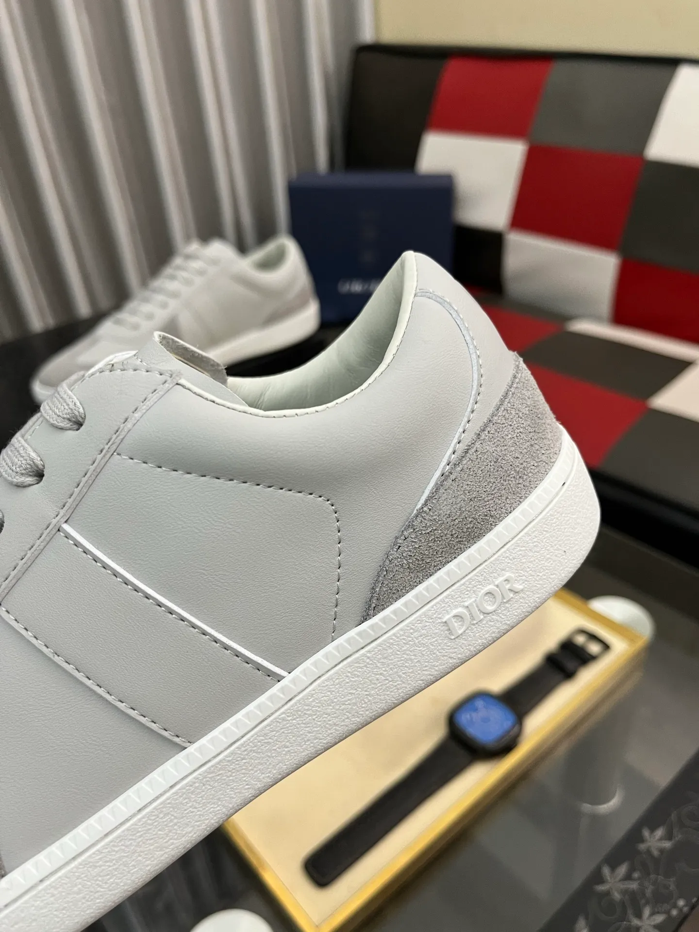 Men's shoes 💰380⌚️⌚️ 【Dior*DIAO】original quality.~ Unique modern style sneakers. 🏃A must-have casual shoe for trendy men😍😍 Original brand imported from Italy, imported original leather, sheep lining (refuses to discolor and grind feet) Sole: Original sole provided by the original factory, French lazy style design ⚠️Fit to the feet, original quality, super comfortable original sole. Code number: 38-448️⃣Colors available